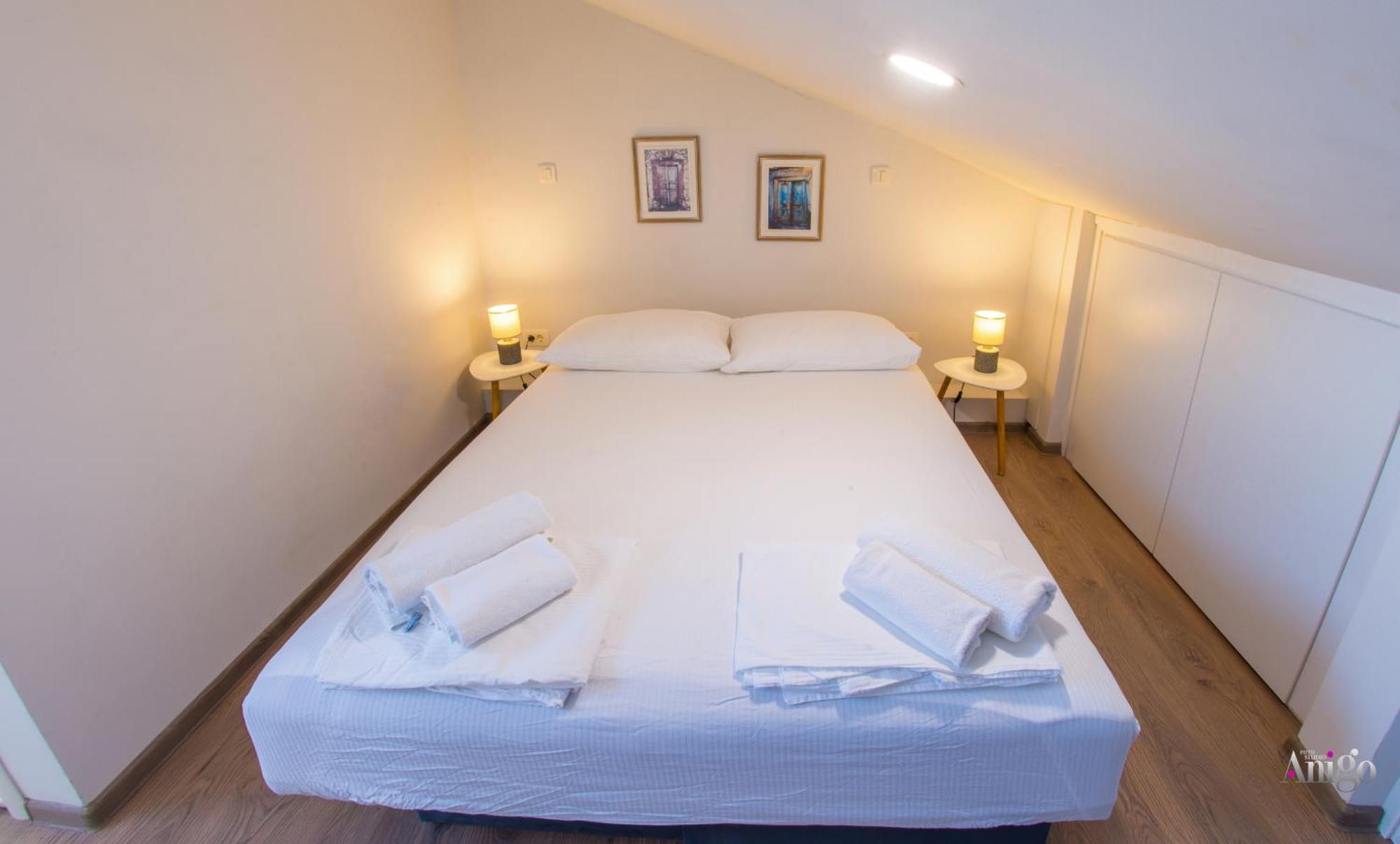 מוסטר Apartments Enigma - With Private Parking מראה חיצוני תמונה
