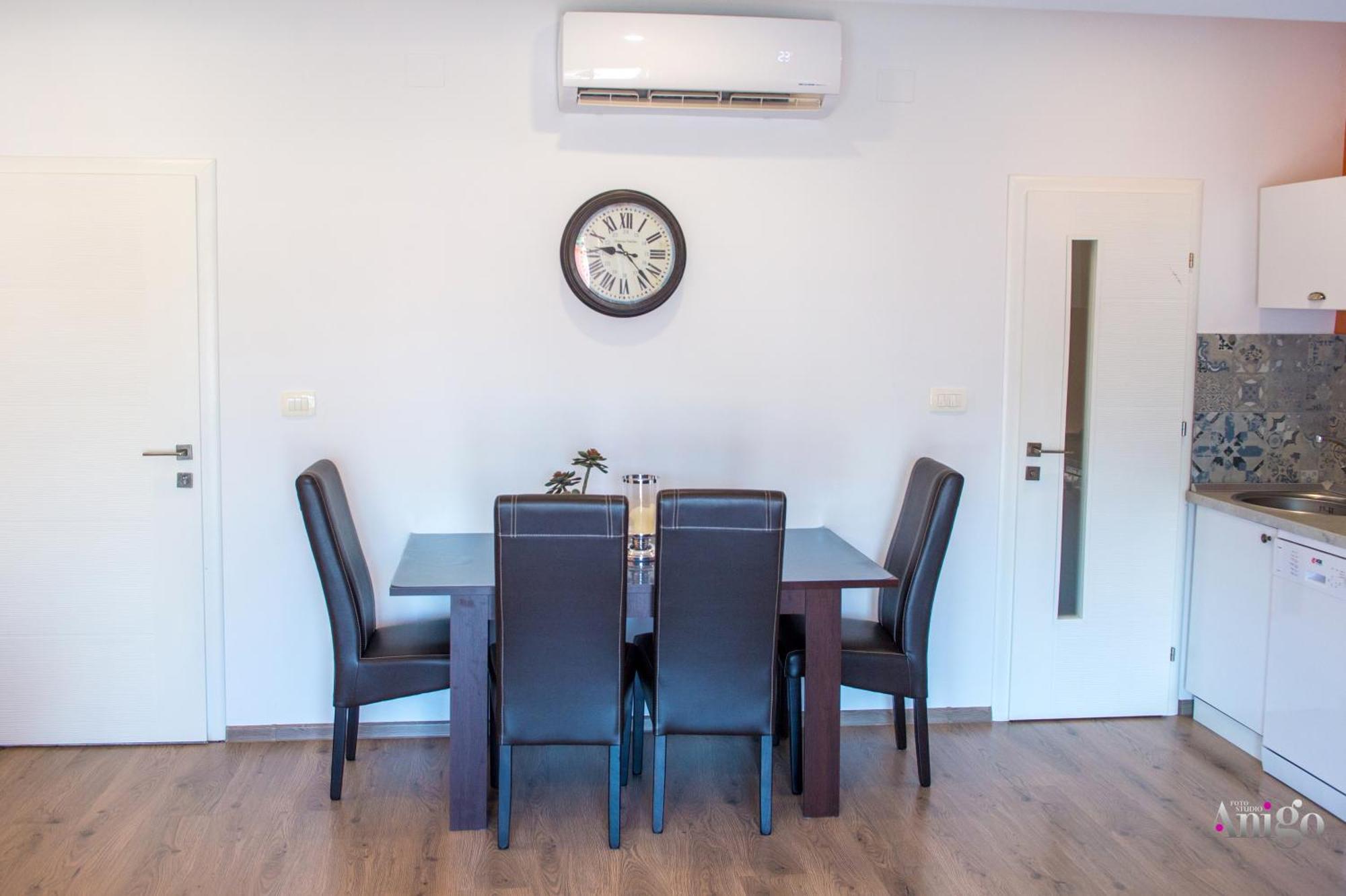 מוסטר Apartments Enigma - With Private Parking מראה חיצוני תמונה
