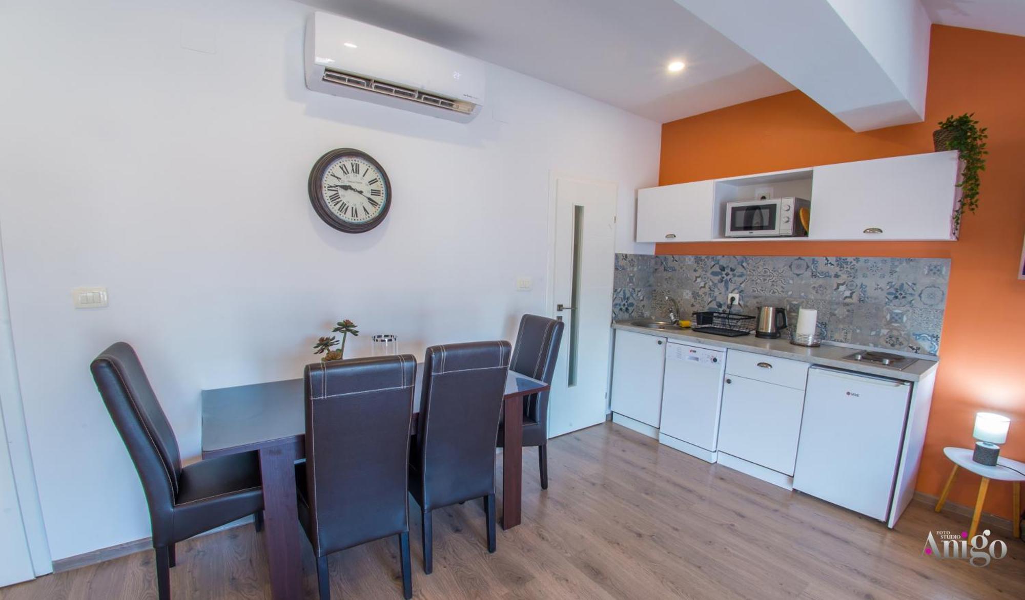 מוסטר Apartments Enigma - With Private Parking מראה חיצוני תמונה