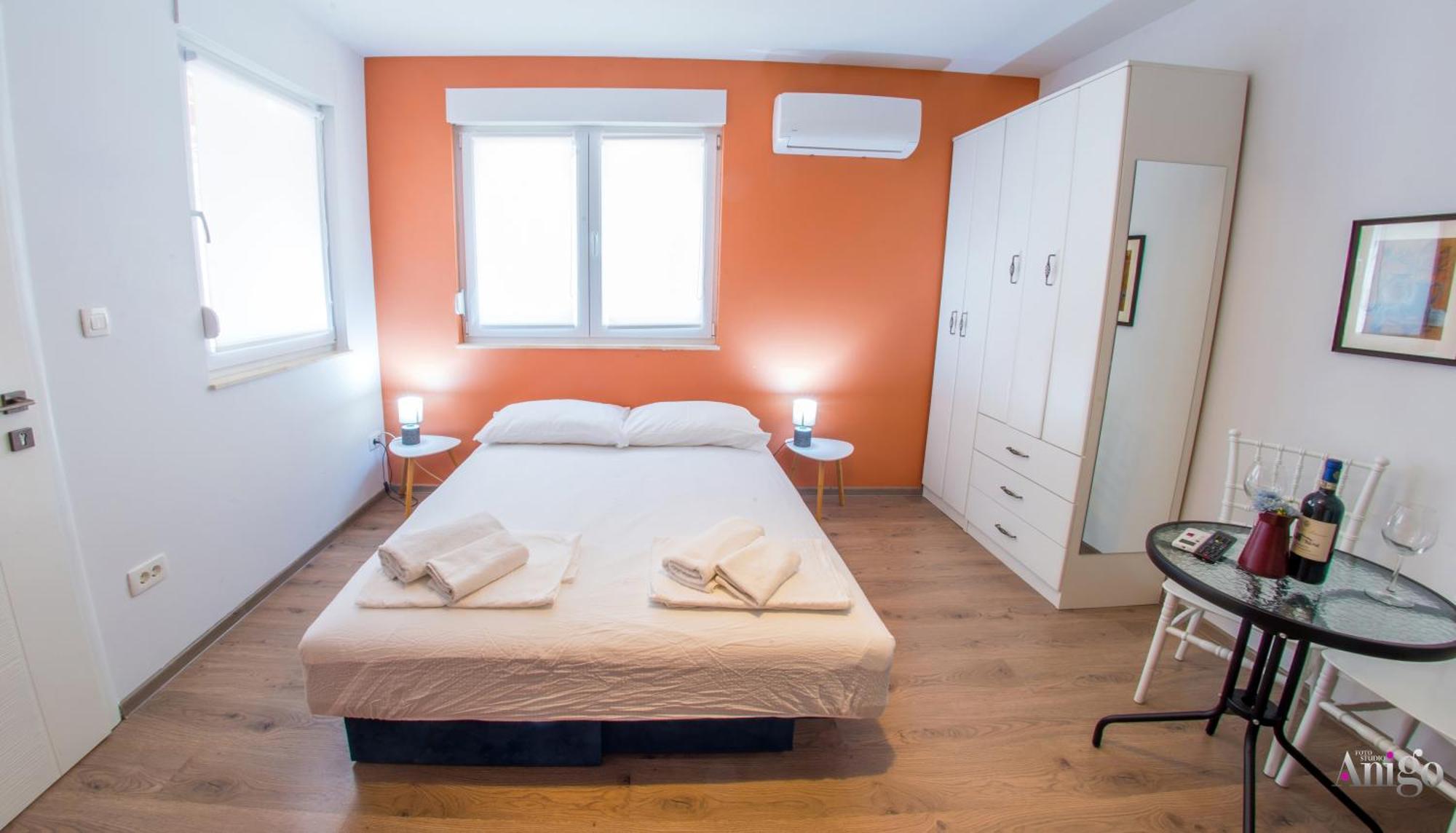 מוסטר Apartments Enigma - With Private Parking מראה חיצוני תמונה