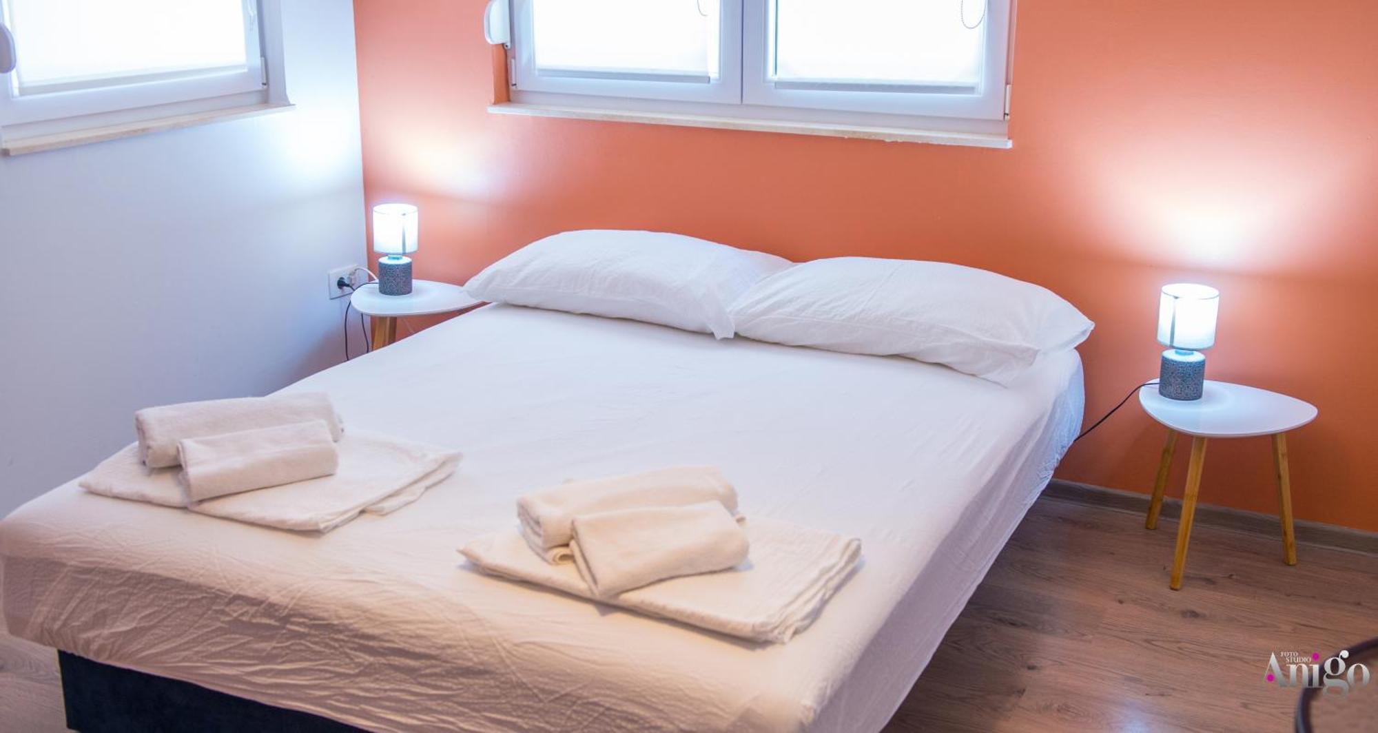 מוסטר Apartments Enigma - With Private Parking מראה חיצוני תמונה